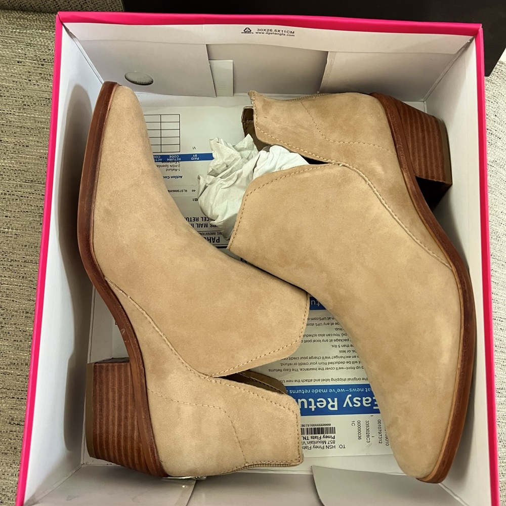 Vince Camuto Abrinna Ankle Bootie